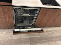 Eilandkeuken met inbouwapparatuur - afbeelding 13 van  41