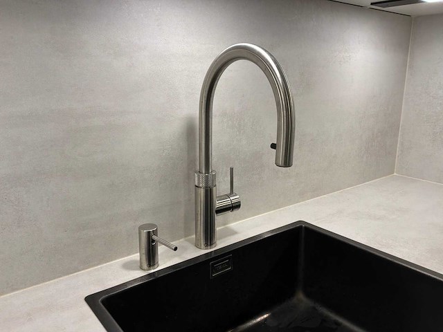 Eilandkeuken met inbouwapparatuur - afbeelding 16 van  41