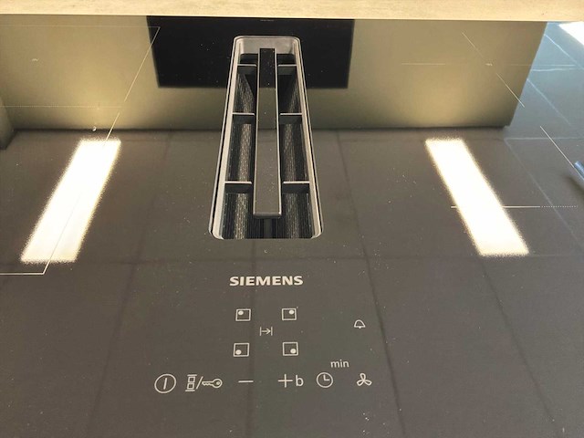 Eilandkeuken met inbouwapparatuur - afbeelding 27 van  41