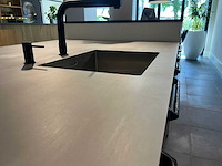 Eilandkeuken met vaste eethoek en kastenwand (c) - afbeelding 13 van  22
