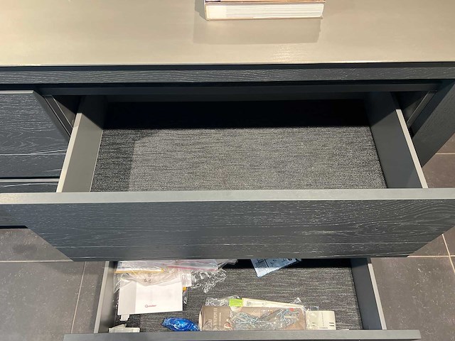 Eilandkeuken met vaste eethoek en kastenwand (c) - afbeelding 2 van  17