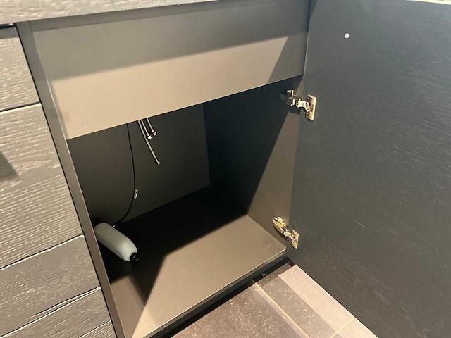 Eilandkeuken met vaste eethoek en kastenwand (c) - afbeelding 12 van  17