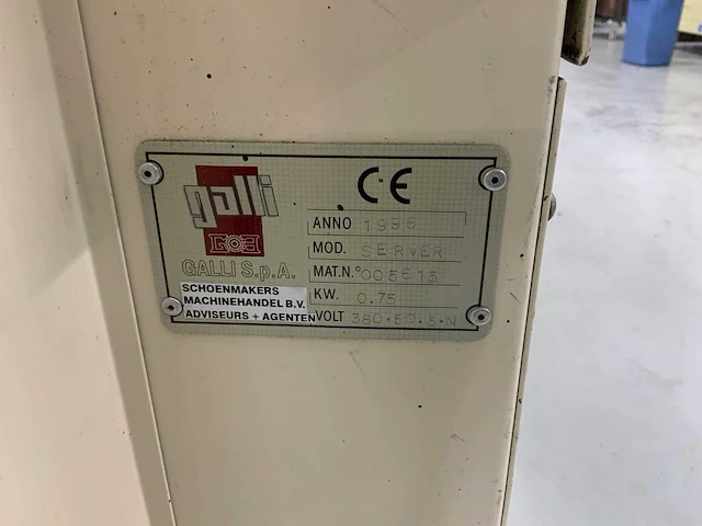 Eindcombinatie: de complete lederriemenbewerkingslijn (kavels 48 t/m 52) - afbeelding 12 van  20