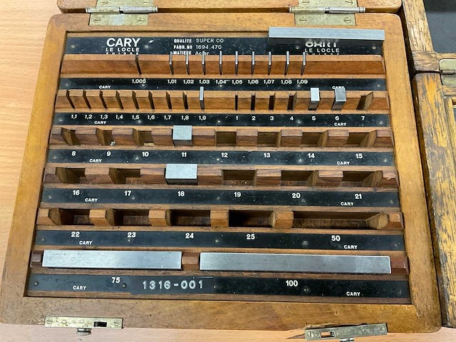 Eindmaten set (2x) + hydr. gereedschap - afbeelding 3 van  7