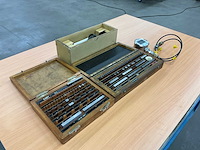 Eindmaten set (2x) + hydr. gereedschap - afbeelding 2 van  4