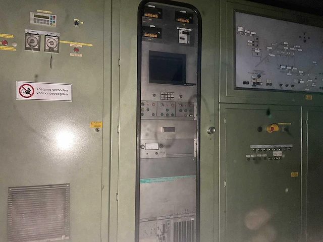 Eirich vormzandmachine en zandopslag - afbeelding 4 van  22
