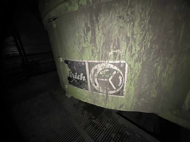 Eirich vormzandmachine en zandopslag - afbeelding 1 van  22
