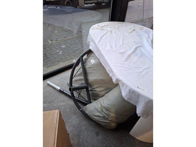 Eistoel black swing chair sanderz, 2025 - afbeelding 3 van  3