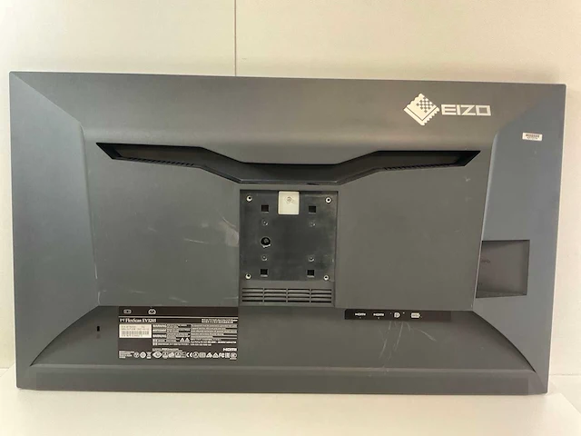 Eizo (ev3285) 32”, 3840x2160 (uhd) ips monitor - afbeelding 4 van  7
