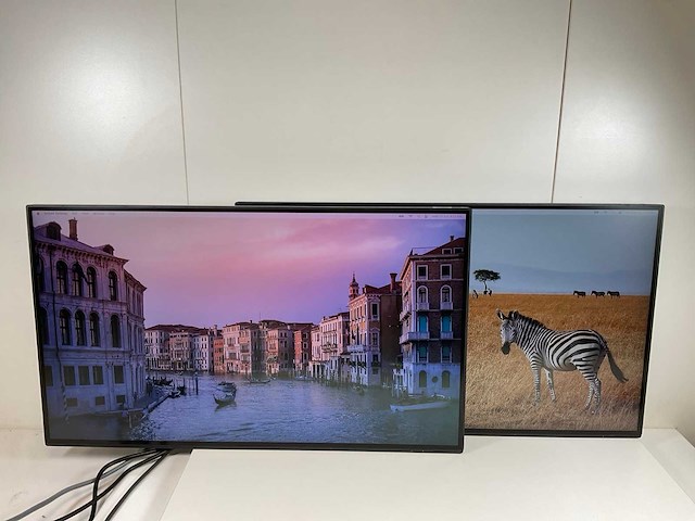 Eizo (ev3285) 32”, 3840x2160 (uhd) ips monitors (2x) - afbeelding 1 van  13