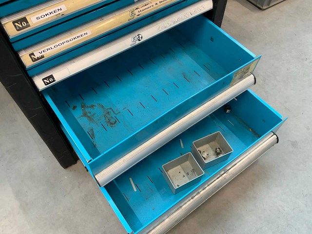 Ej gereedschapswagen met inhoud - afbeelding 3 van  6