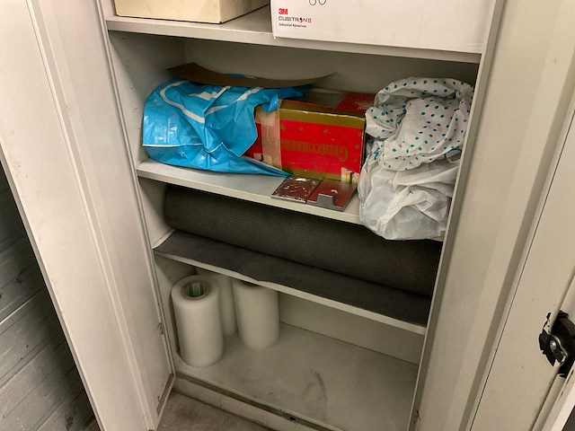 Ekwo kasten met inhoud polijst en slijp materialen (3x) - afbeelding 14 van  21