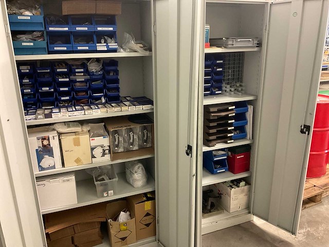 Ekwo kasten met inhoud polijst en slijp materialen (3x) - afbeelding 17 van  21