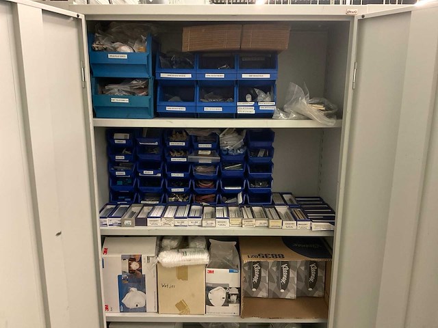 Ekwo kasten met inhoud polijst en slijp materialen (3x) - afbeelding 18 van  21