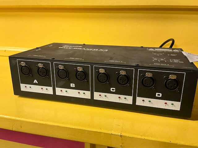 Elation dmx-branch x4 dmx booster - afbeelding 3 van  5