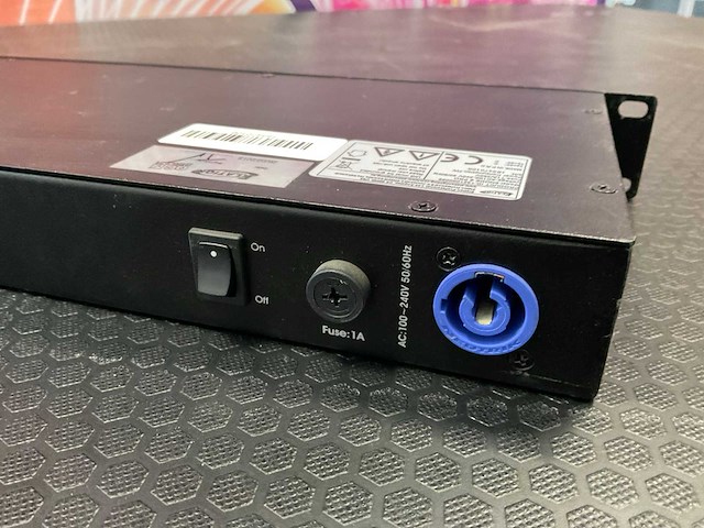 Elation e node 8 pro node - afbeelding 4 van  5