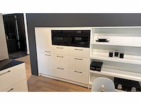 Elba briljant wit glans briljant wit - showroom keuken - afbeelding 10 van  15
