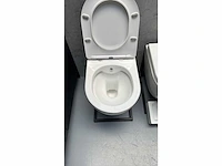 Elberti - leuven - wandcloset met douchefunctie - afbeelding 2 van  4