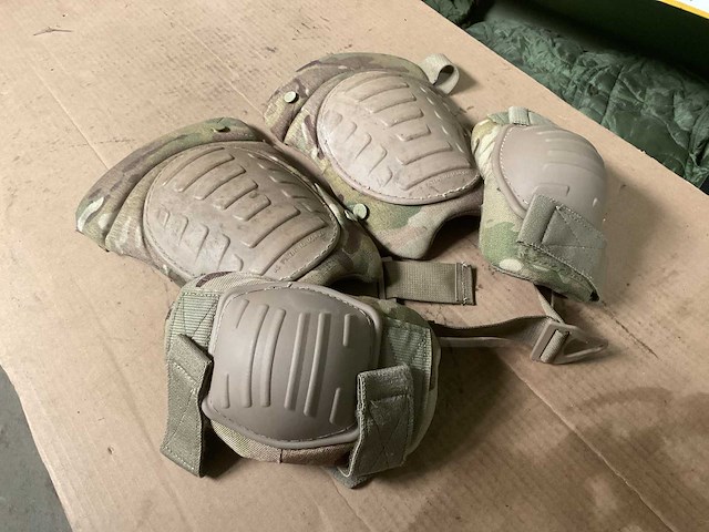 Elbow knee pad set - afbeelding 1 van  3