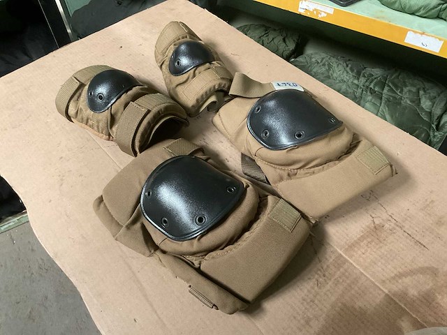 Elbow knee pad set - afbeelding 2 van  3