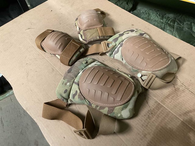 Elbow knee pad set - afbeelding 1 van  3