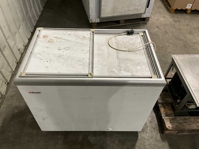 Elcold bovenlader cal 35 vrieskist - afbeelding 2 van  6