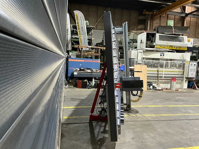 Elcon - 2002 - dsx 215 - verticale platenzaag - afbeelding 6 van  11