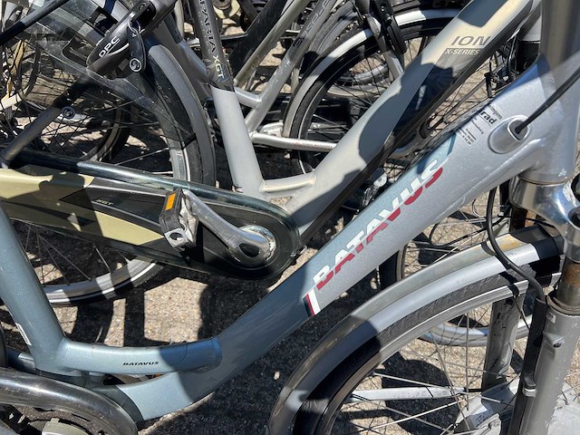 Electric bicycles (9x) - afbeelding 3 van  4