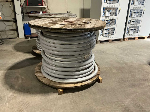 Electric cables (2x) - afbeelding 3 van  6