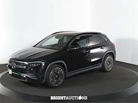 Electric vehicle auction