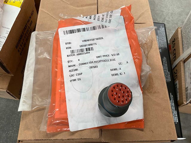 Electrical receptacle connector (8x) - afbeelding 3 van  4
