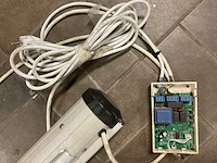 Electrisch projectiescherm - afbeelding 3 van  5