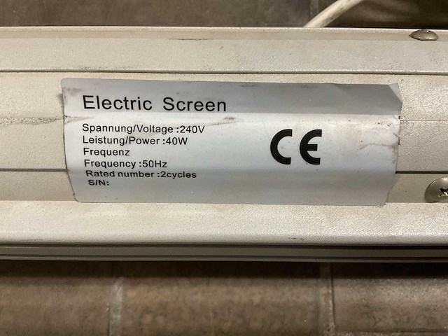 Electrisch projectiescherm - afbeelding 4 van  5