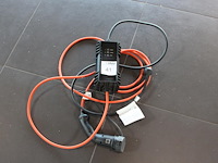 Electrische autolader nn met 240 volt voeding en type 2 laadkabel. - afbeelding 1 van  2