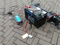 Electrische buitenboordmotor fluistermotor, minn kota, endura 12v met accu en lader - afbeelding 4 van  9