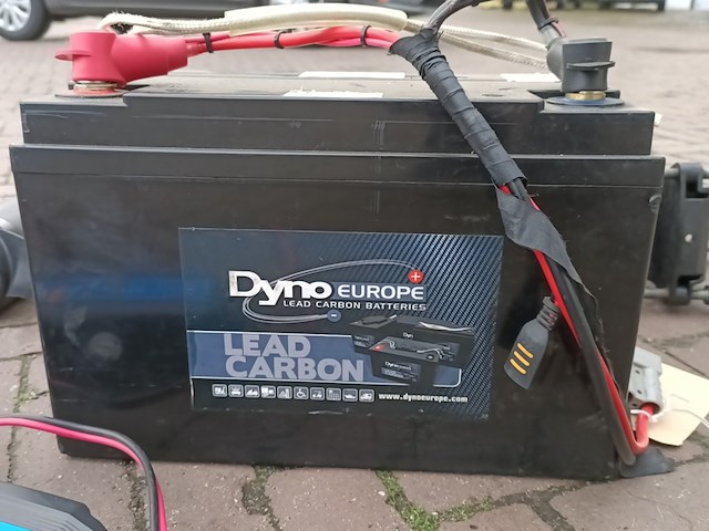 Electrische buitenboordmotor fluistermotor, minn kota, endura 12v met accu en lader - afbeelding 5 van  9
