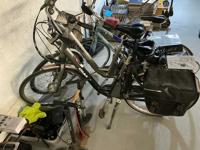 Electrische fiets 2x en racefiets (3x) - afbeelding 7 van  12