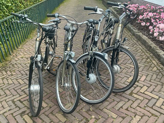 Electrische fiets (4x) - afbeelding 1 van  20