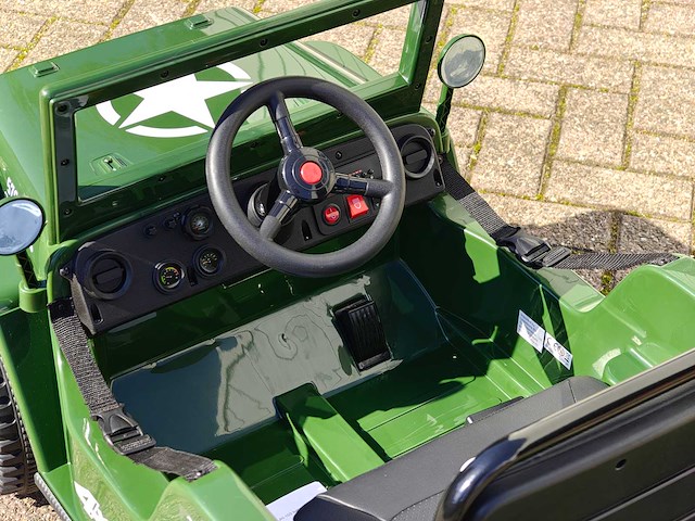 Electrische mini-jeep incl. lader - afbeelding 13 van  14