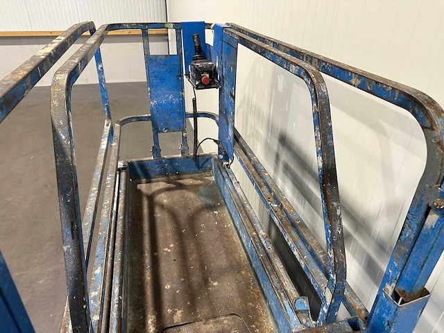 Electrische schaarhoogwerker 8meter - afbeelding 3 van  7