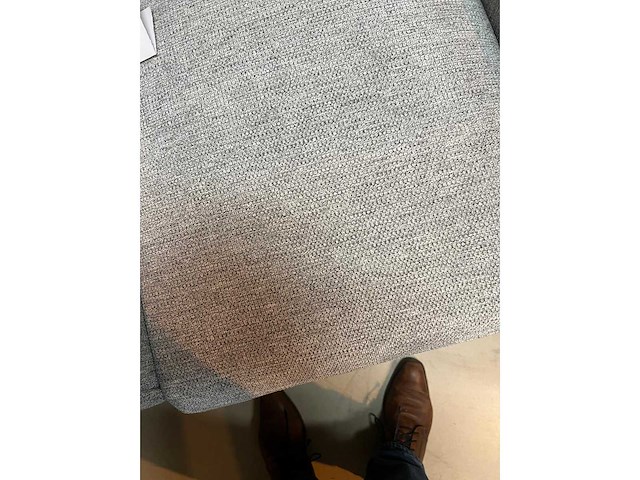 Electrische sta op stoel 2 motorig nederlandse productie beige /taupe weefstof - afbeelding 2 van  2