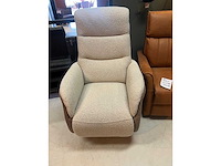 Electrische sta op stoel 2 motorig nederlandse productie beige /taupe weefstof - afbeelding 1 van  3