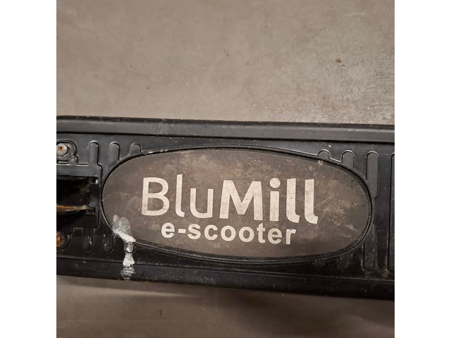 Electrische steppen, o.a. windows, blumill - afbeelding 8 van  35