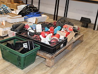 Electro materialen w.o. koppeldozen, stekkers 230v en 380 v, elektrameters, etc. op pallet. - afbeelding 1 van  3