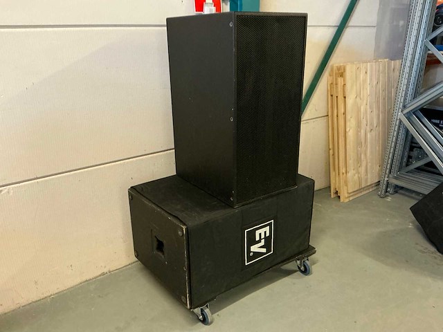 Electro-voice rx118s luidspreker (2x) - afbeelding 1 van  6