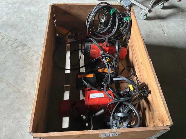 Electrolift - elektrische kettingtakel (2x) - afbeelding 1 van  4
