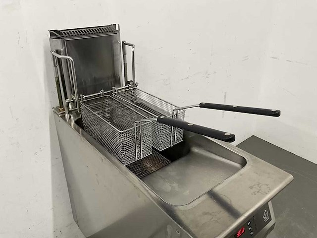 Electrolux - 391345 - elektrische hr friteuse met liftsysteem - afbeelding 16 van  20