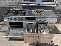 Electrolux - 4 pits fornuis + dubbel frituur + 2 koellades - bakkooklijn - afbeelding 2 van  4