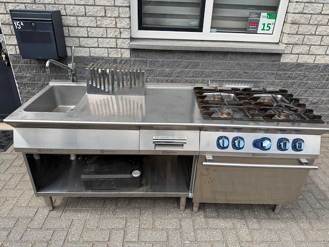 Electrolux - 4 pits fornuis + oven + spoeltafel - bakkooklijn - afbeelding 1 van  5