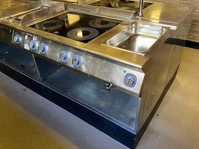 Electrolux - 9pdx371021 - 4-pits inductiefornuis met bain-marie (c) - afbeelding 1 van  4